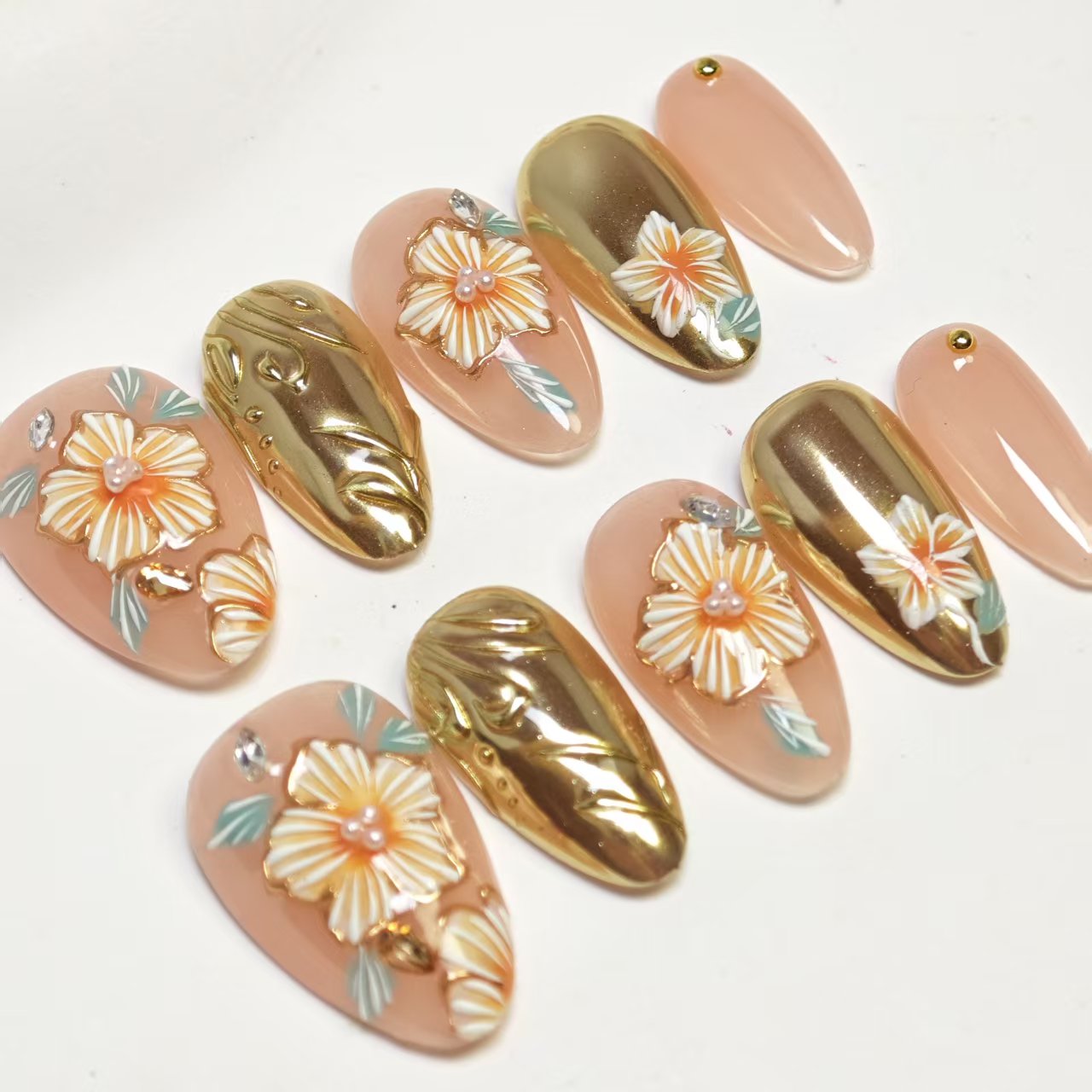 Hand-made National Style Hand-painted Petals Removable Fingernails Reusable with Gold Accents and Floral Design