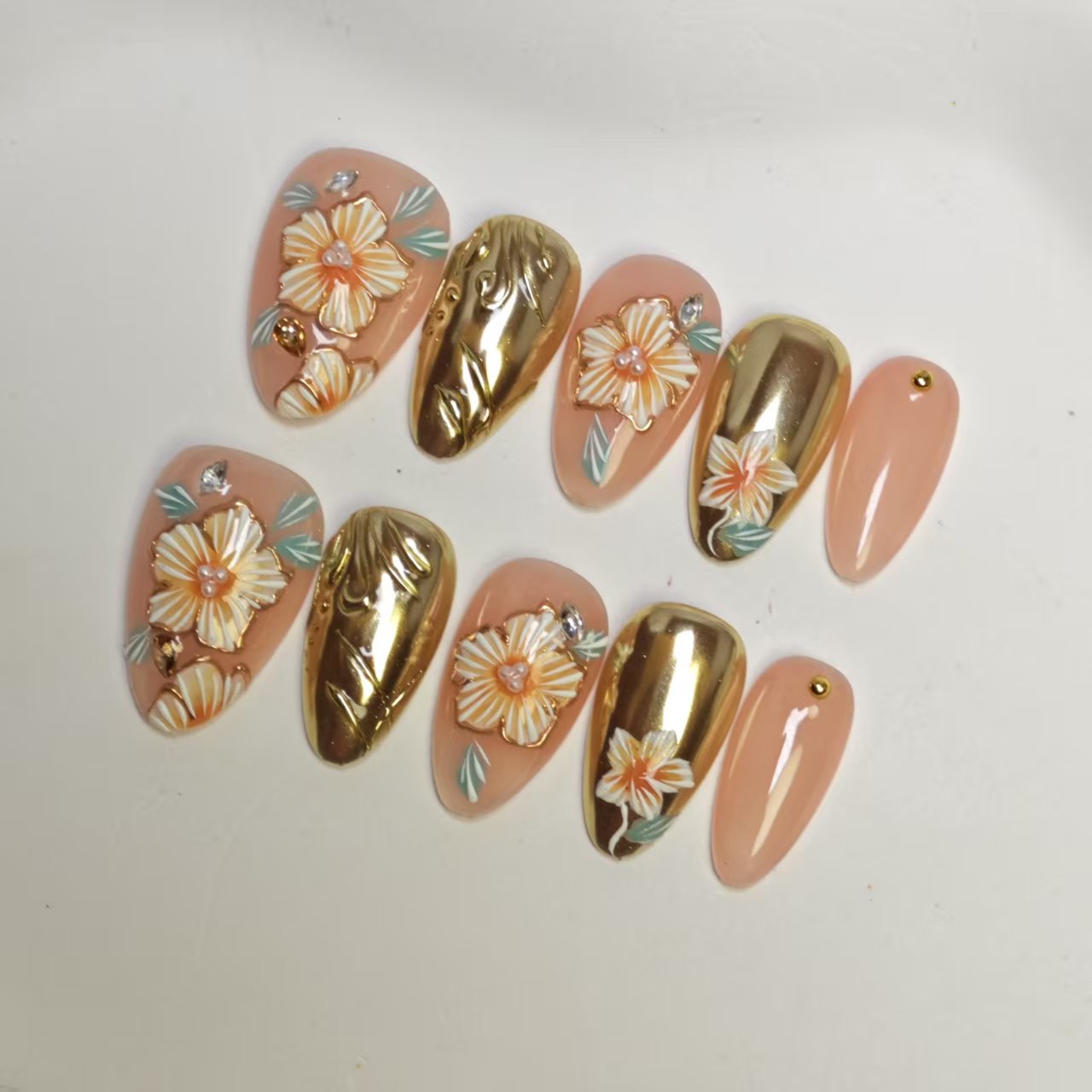 Hand-made National Style Hand-painted Petals Removable Fingernails Reusable with Gold Accents and Floral Design